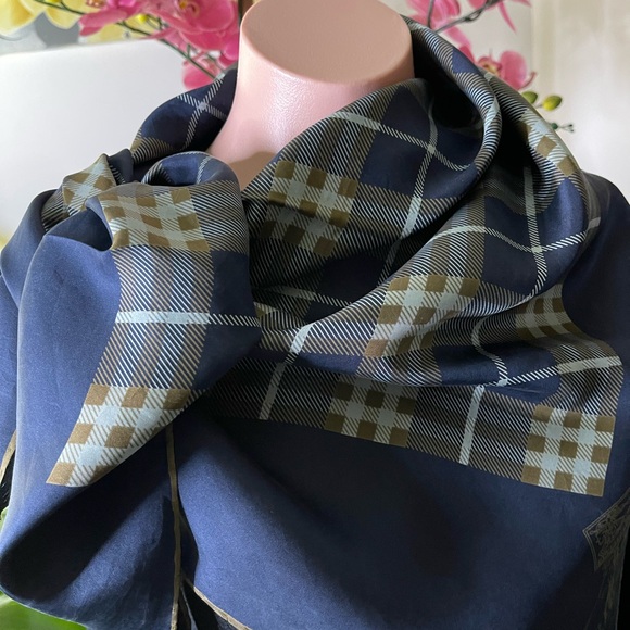 Burberry Silk Scarf. - Picture 2 of 14